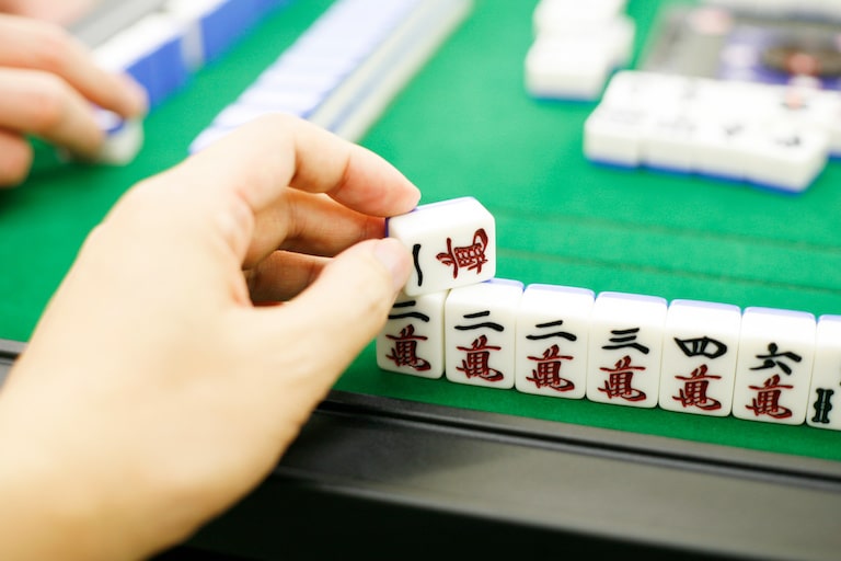 オンラインカジノで麻雀って遊べるの？